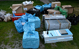 Tysiące białoruskich i ukraińskich papierosów z przemytu na posesji 66-latka